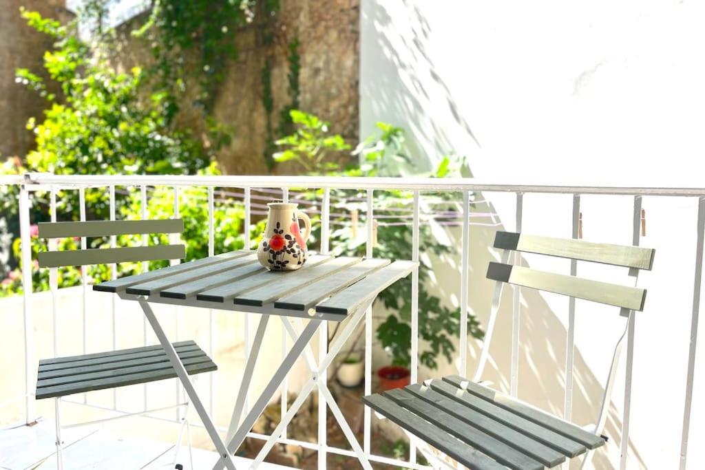 Pame Rentals - 2Bd Home, 4 Min To Acropolis Aten Exteriör bild