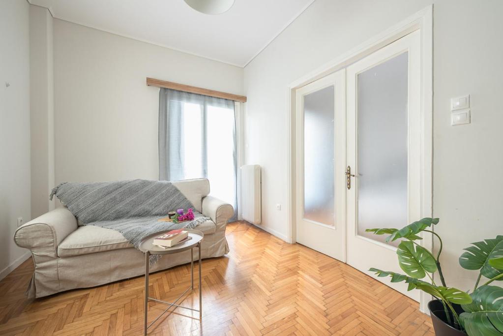 Pame Rentals - 2Bd Home, 4 Min To Acropolis Aten Exteriör bild