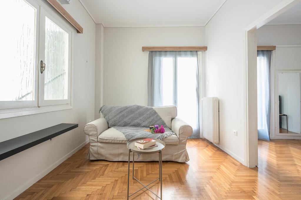 Pame Rentals - 2Bd Home, 4 Min To Acropolis Aten Exteriör bild